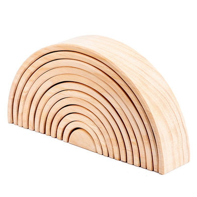 O bloco de madeira de empilhamento pastel arqueado do arco-íris 12pcs ajustou 38.5cm