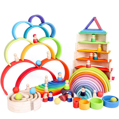 O bloco de madeira de empilhamento pastel arqueado do arco-íris 12pcs ajustou 38.5cm