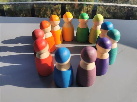 Do empilhador de madeira do arco-íris de Pegdoll do tipo jogo de madeira da vara da memória