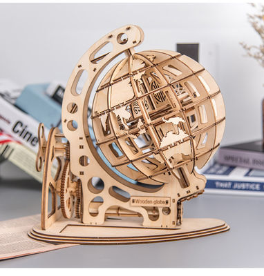 o enigma de madeira perpétuo do bloco 3D brinca o modelo mecânico de madeira