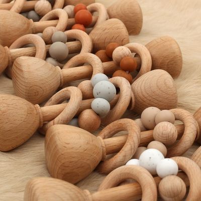 Madeira de faia Teether do coelho 5.12in Bunny Teether de madeira natural