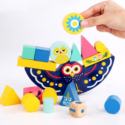 Da lua de madeira de Montessori do bebê blocos de equilíbrio de aprendizagem adiantados