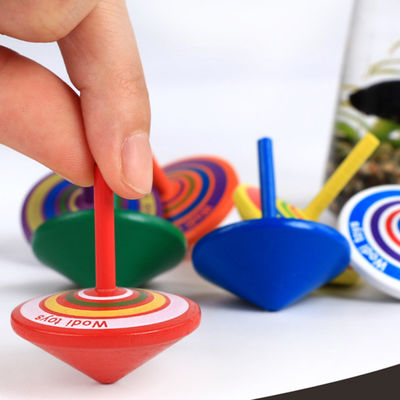 Giroscópio de madeira Toy Wheel For Stress Relieving do arco-íris das crianças