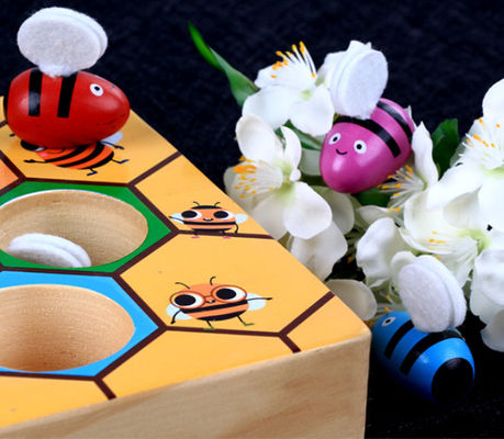 Jogo de madeira da coordenação do olho da mão de Montessori para a educação adiantada das crianças