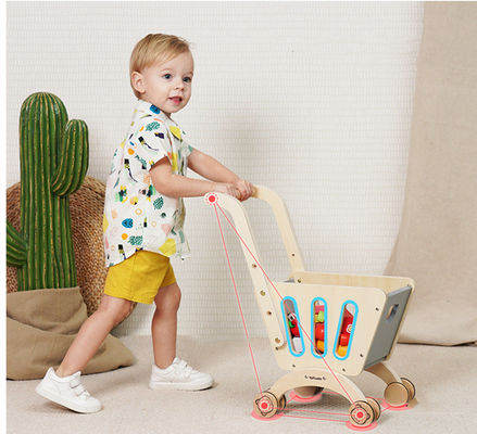 A plataforma dobro Toy Shopping Trolley de madeira das crianças