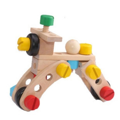 O carro Toy Solid Wood Assembly Intelligence do conjunto da desmontagem da inteligência do benefício de crianças 30 partes parafusa o brinquedo