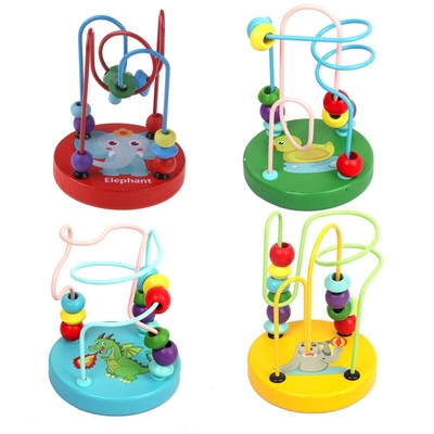 Os brinquedos de madeira de Montessori para a criança que os círculos de madeira perlam o fio Maze Roller Coaster Educational Wood confundem brinquedos do bebê