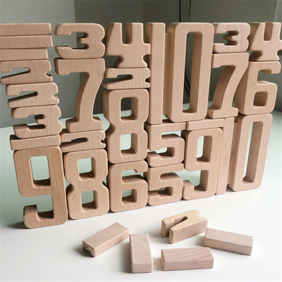 O bloco de madeira Jenga Toy Montessori Educational Natural Wood do equilíbrio do bebê dos brinquedos de Digitas da matemática dos blocos de apartamentos do número brinca FO