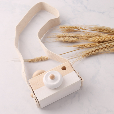 Deixe-nos fazer a 1Pc o bebê que de madeira os brinquedos formam brinquedos de Montessori dos pendentes da madeira da câmera para o presente atual de madeira dos cuidados de Diy das crianças