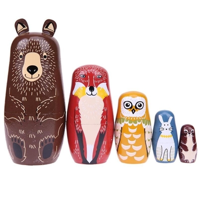 Presentes feitos a mão das crianças de Matryoshka da boneca de madeira do russo