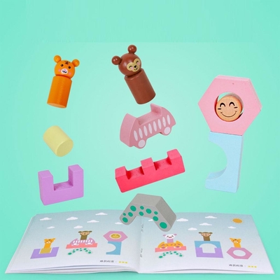 O caminhão de madeira do trem dá forma a DIY Toy For Preschool Toddler educacional