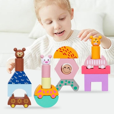 O caminhão de madeira do trem dá forma a DIY Toy For Preschool Toddler educacional