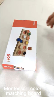 Treinamento sensorial/tátil de Montessori ajuda ao toque de harmonização da memória da cor do bebê