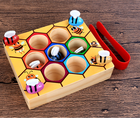 Cognição de Toy Intelligence Catch Bee Color do bebê do jogo da colmeia de Montessori