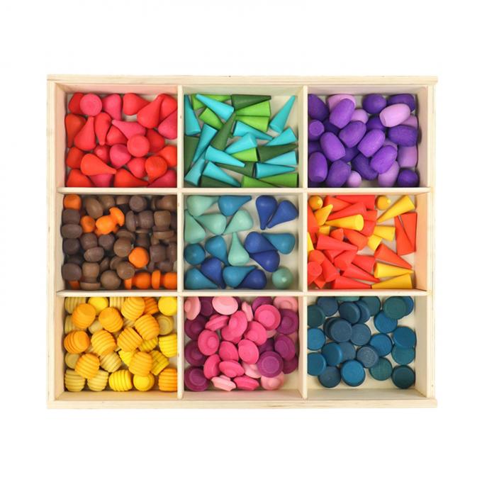 O jogo educacional das peças fracas de madeira do arco-íris ajustou Waldorf colorido Toy Montessori Stacking Blocks para o bebê pré-escolar da criança das crianças