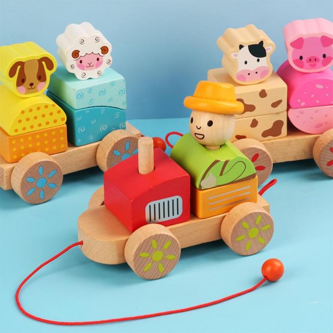 O caminhão de madeira do trem dá forma ao brinquedo educacional de DIY para crianças prées-escolar da criança